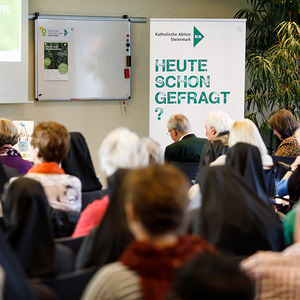 SONNTAGSBLATT, Gerd Neuhold